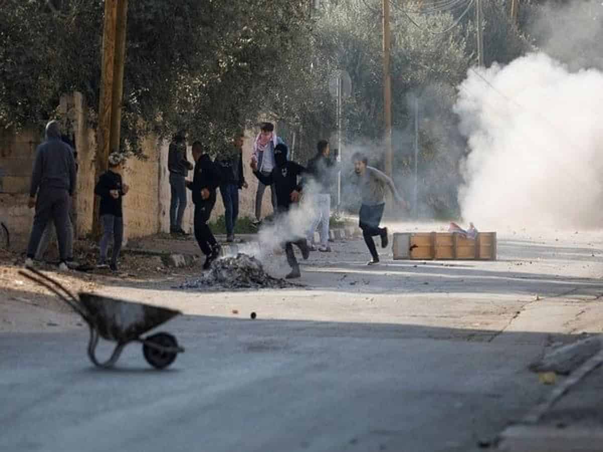 13 Palestinians injured during Israeli forces raid in West Bank
