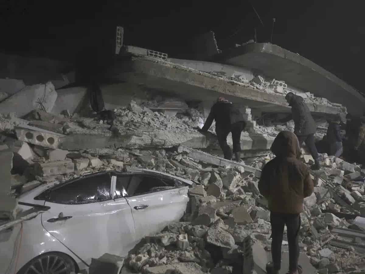 Over 640 dead, 2,950 injured in Turkey, Syria after powerful earthquake