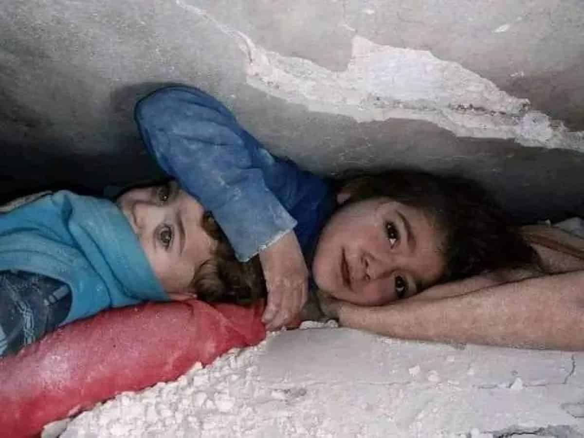 7-year-old Syrian girl protects brother's head, stayed for 17 hours under rubble