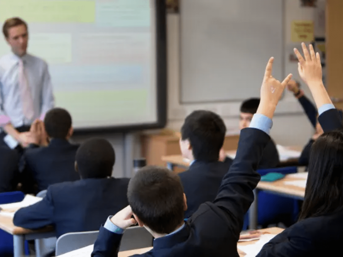 Want to become a teacher in private school in Dubai? Know requirements here