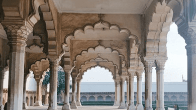 Diwan-e-Aam of Agra Fort closed for tourists after cracks appear