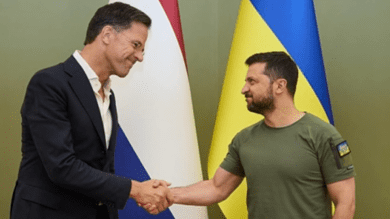 Zelensky discusses defence aid with Dutch PM