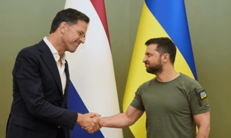 Zelensky discusses defence aid with Dutch PM