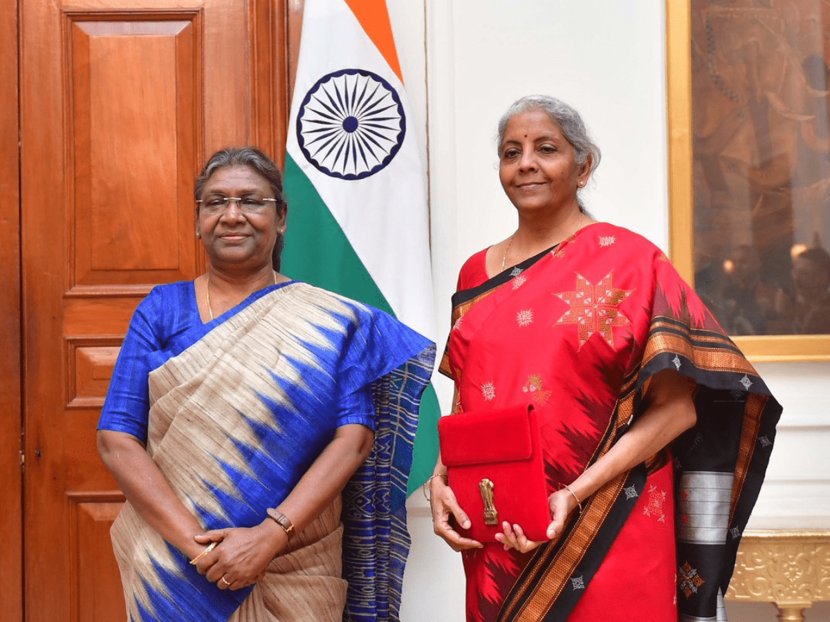 FM Sitharaman meets President Murmu ahead of Union budget presentation