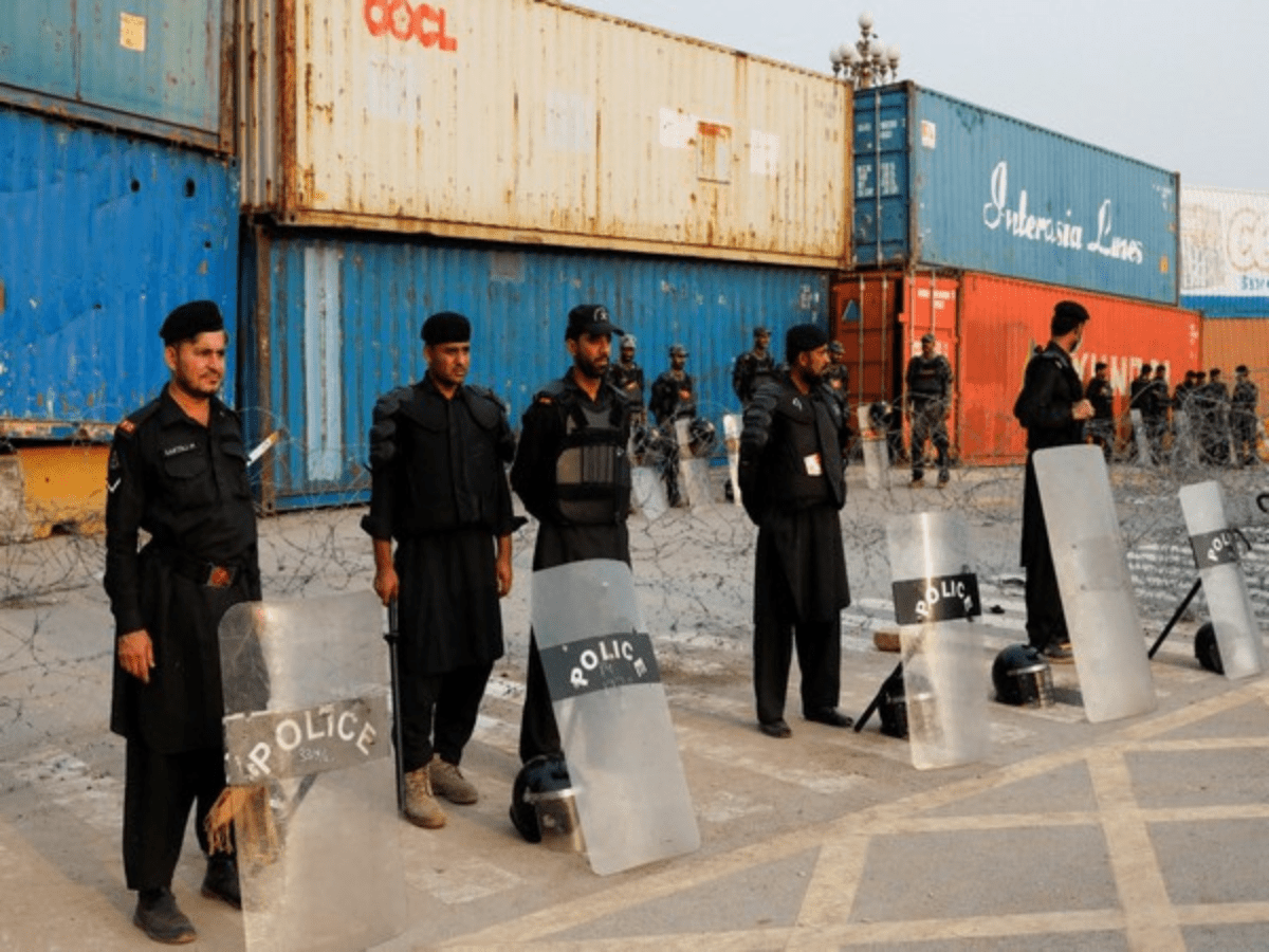 Pakistan: Karachi saw 140 street crimes in single day: Official