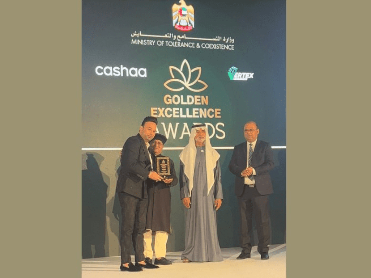 H.E. Sheikh N M Al Nahayan presents Golden Excellence award to Satish Sanpal