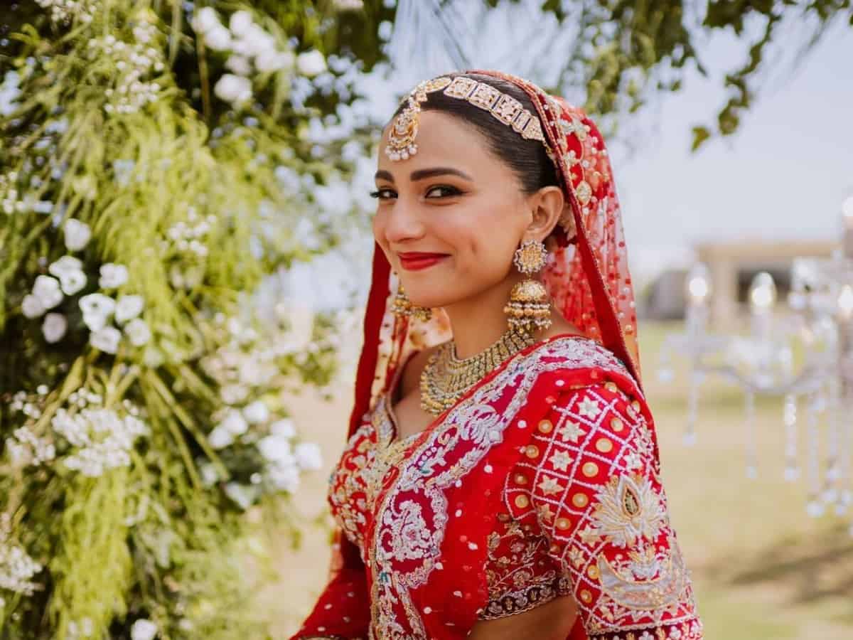 Ushna Shah accuses fashion blogger of leaking her wedding photos