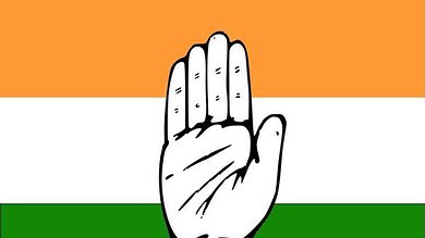 Cong team meets EC, complains about violence against Oppn candidates in Tripura