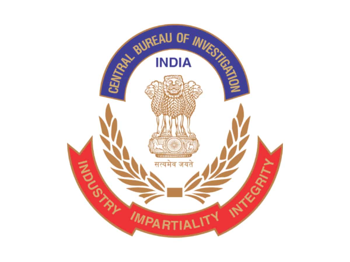 CBI recovers Rs 42L cash from CGST official in Gujarat