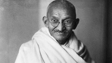 Andhra Governor, CM pay tributes to Mahatma Gandhi on birth anniversary