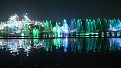 musical floating fountain at Hyderabad’s Hussain Sagar