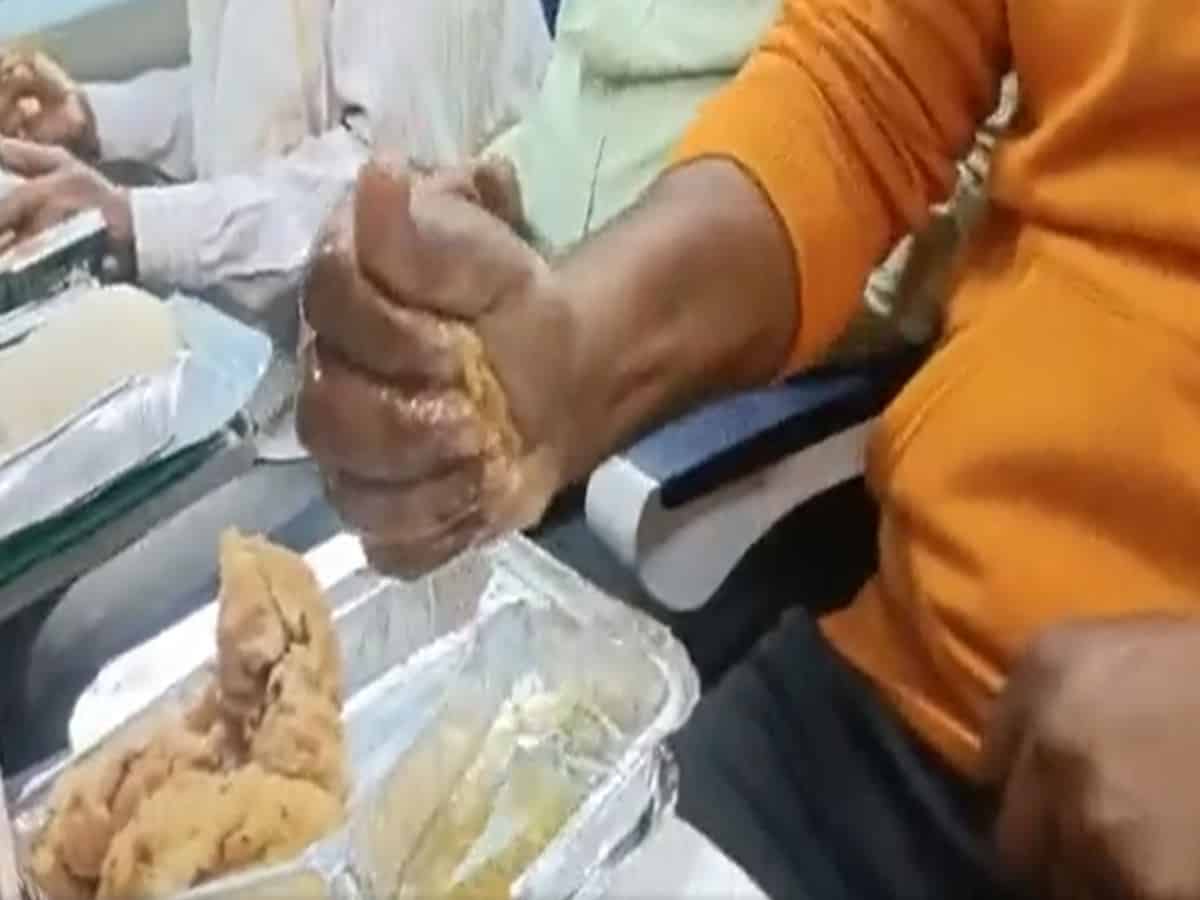 Video: Passenger shows bad quality food catered on Vande Bharat