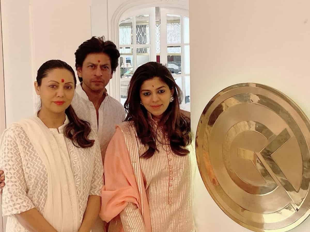 SRK's manager Pooja Dadlani's salary becomes talk of town
