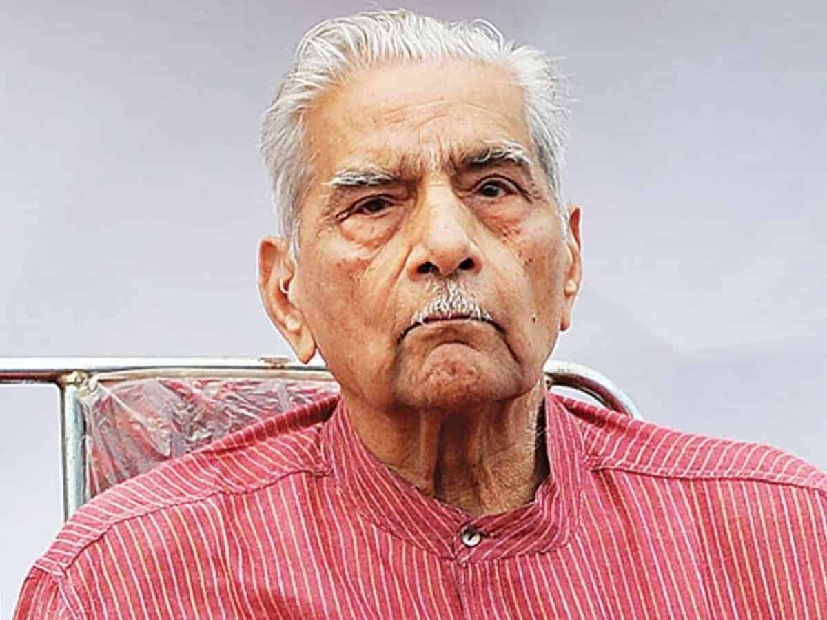 Former law minister Shanti Bhushan dies aged 97