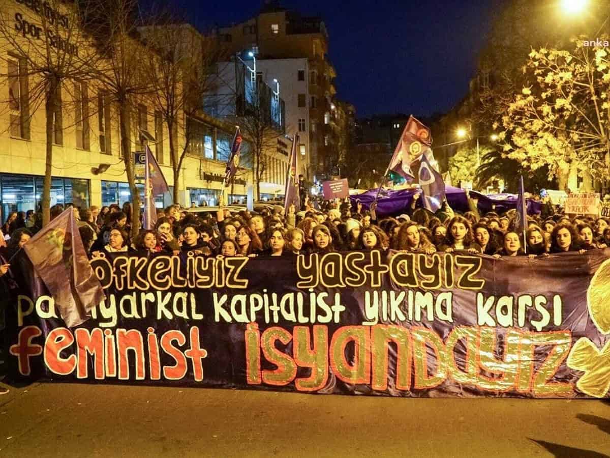 Turkish women defy ban on protests, stage 'Feminist Night March'