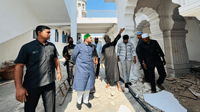 Hyderabad: Ceiling collapses at Aszalgunj's Jamia Masjid; none hurt