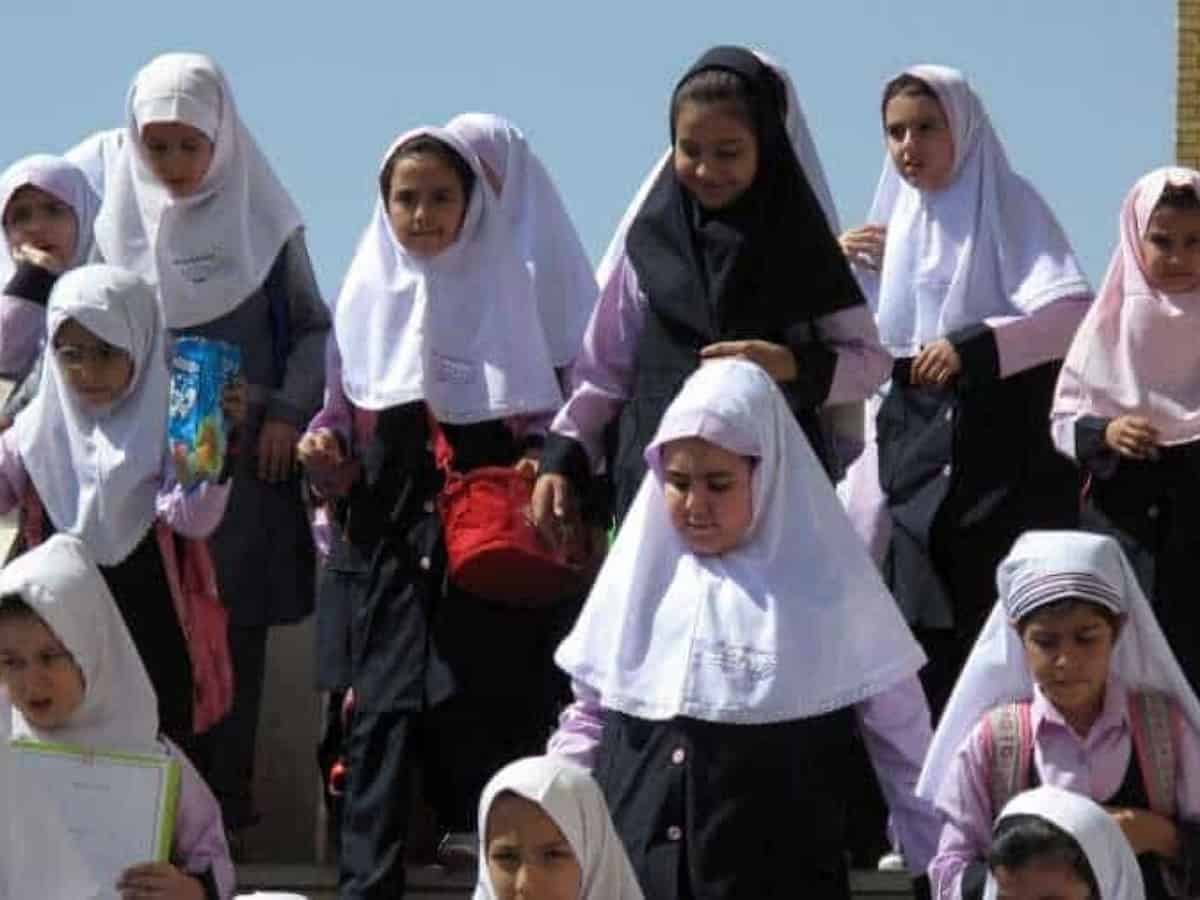Iran arrest over 100 for suspected poisonings of schoolgirls