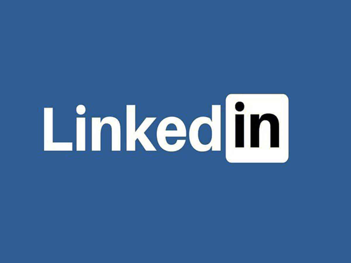LinkedIn introduces collaborative articles powered by AI
