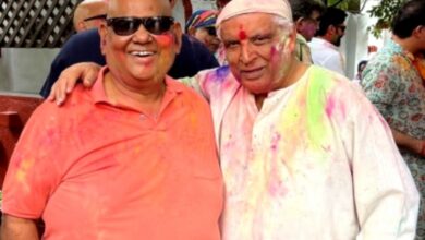 Satish Kaushik's last social media post is from Javed Akhtar's Holi party