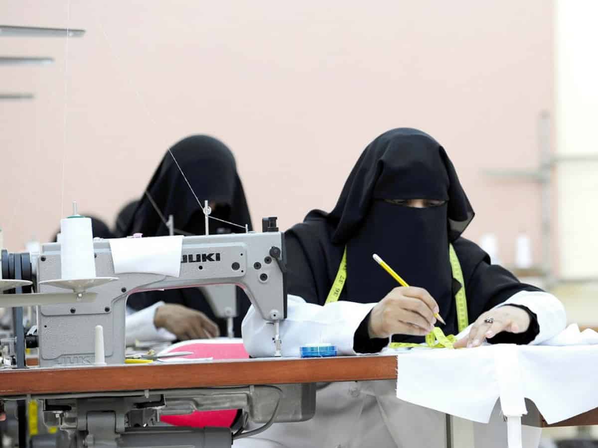 Saudi: Huge increase in number of women in industrial sector