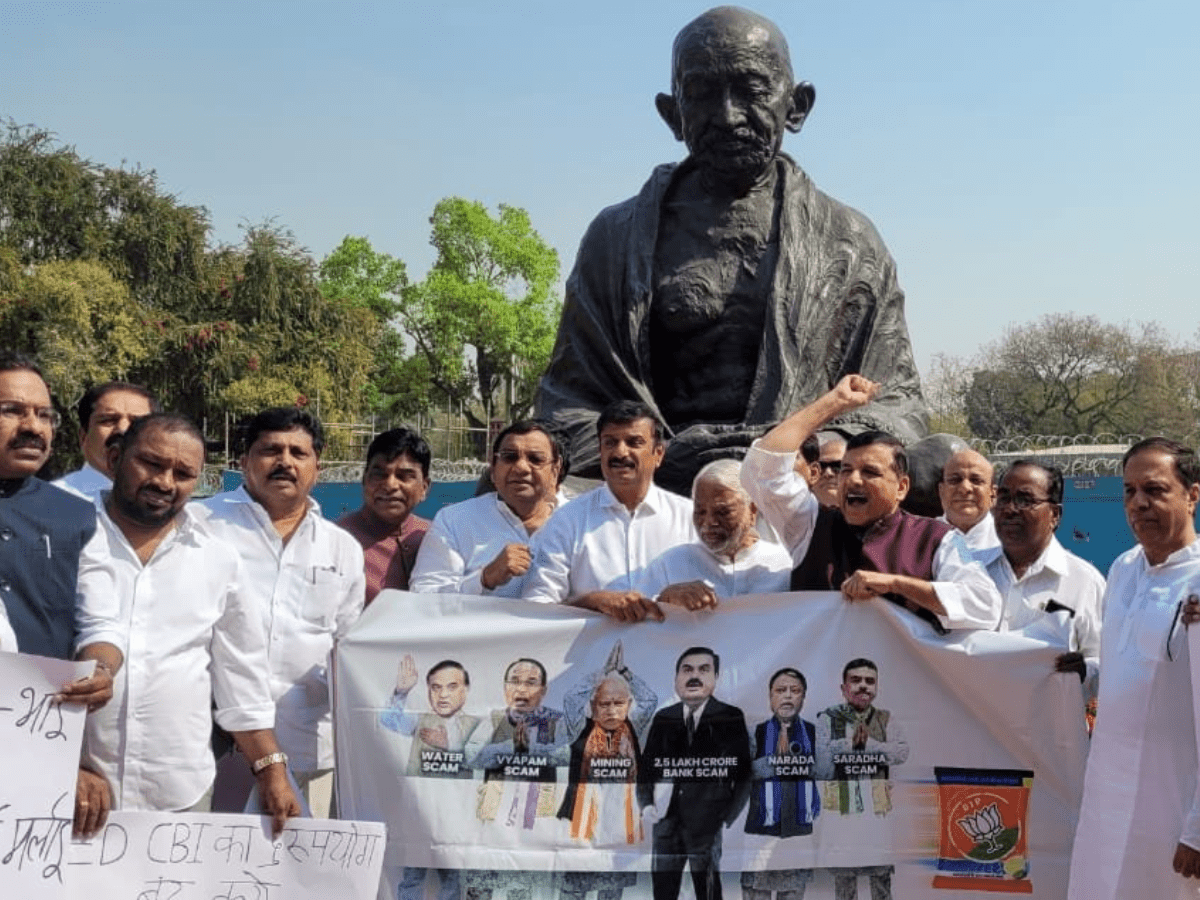 BRS, AAP demand JPC on Hindenburg's report, stage protest in Parliament