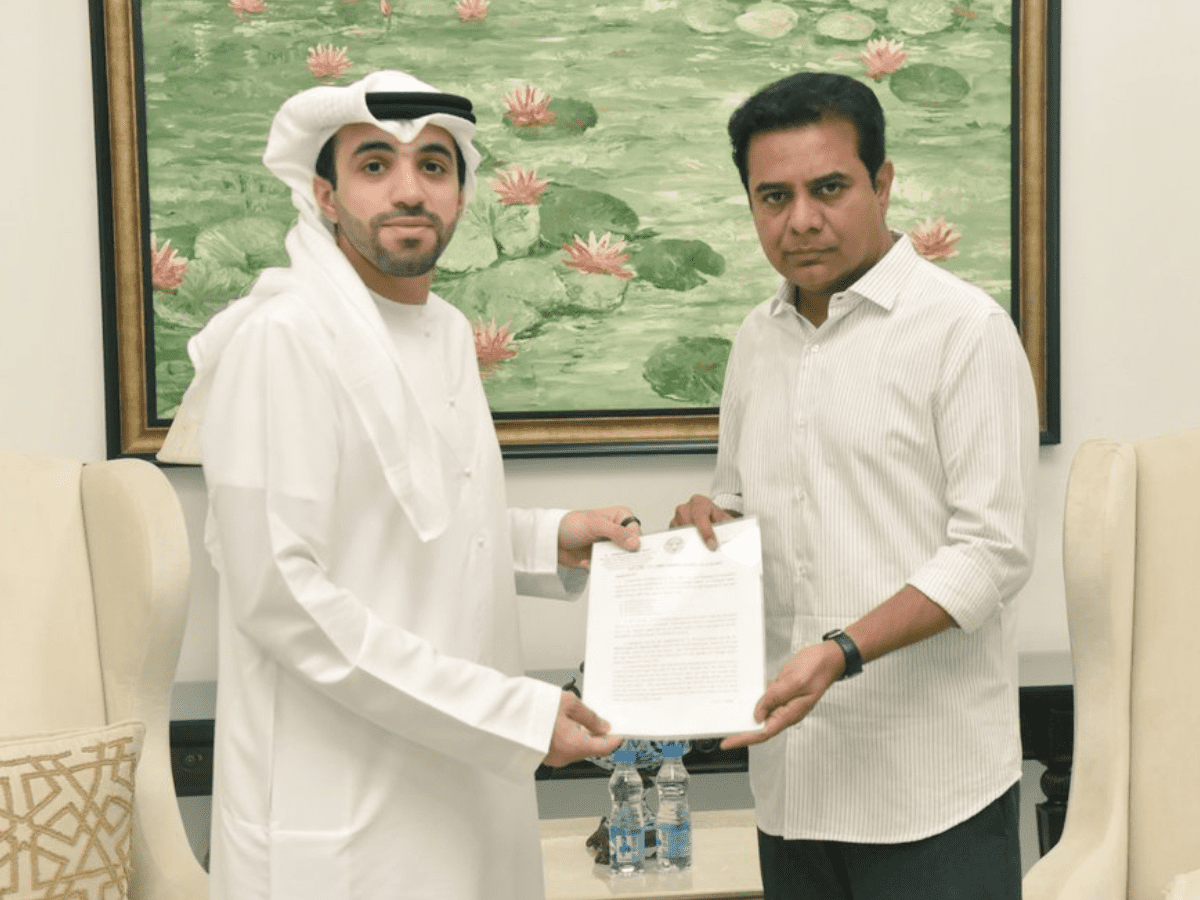 Release 5 Telangana NRIs: KTR urgers UAE government