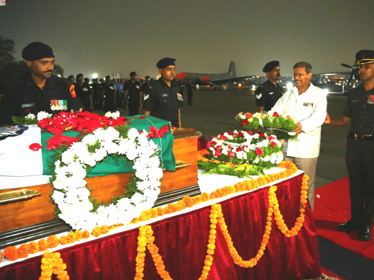 Lt Col Vinay Reddy's mortal remains moved to his residence with full military honours