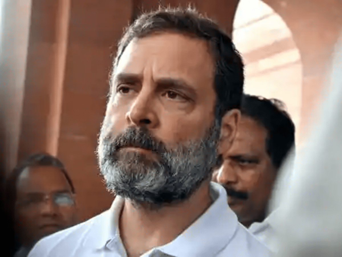 Hanuman Garhi priest offers his residence to Rahul