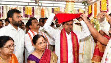 KCR visits Venkateshwara Swamy Temple in Telangana's Kamareddy