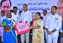 Telangana: Health kits distributed to filariasis patients in Siddipet