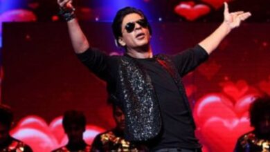 SRK steals show at Rs 240cr Paris wedding, charges Rs...