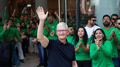Apple retail store opens in Mumbai