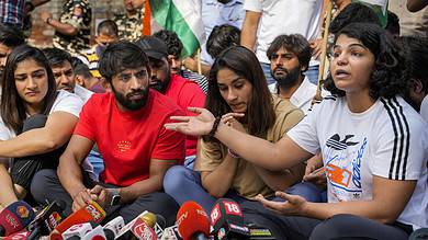 Women wrestlers allegedly threatened by Brij Bhushan to call off protest