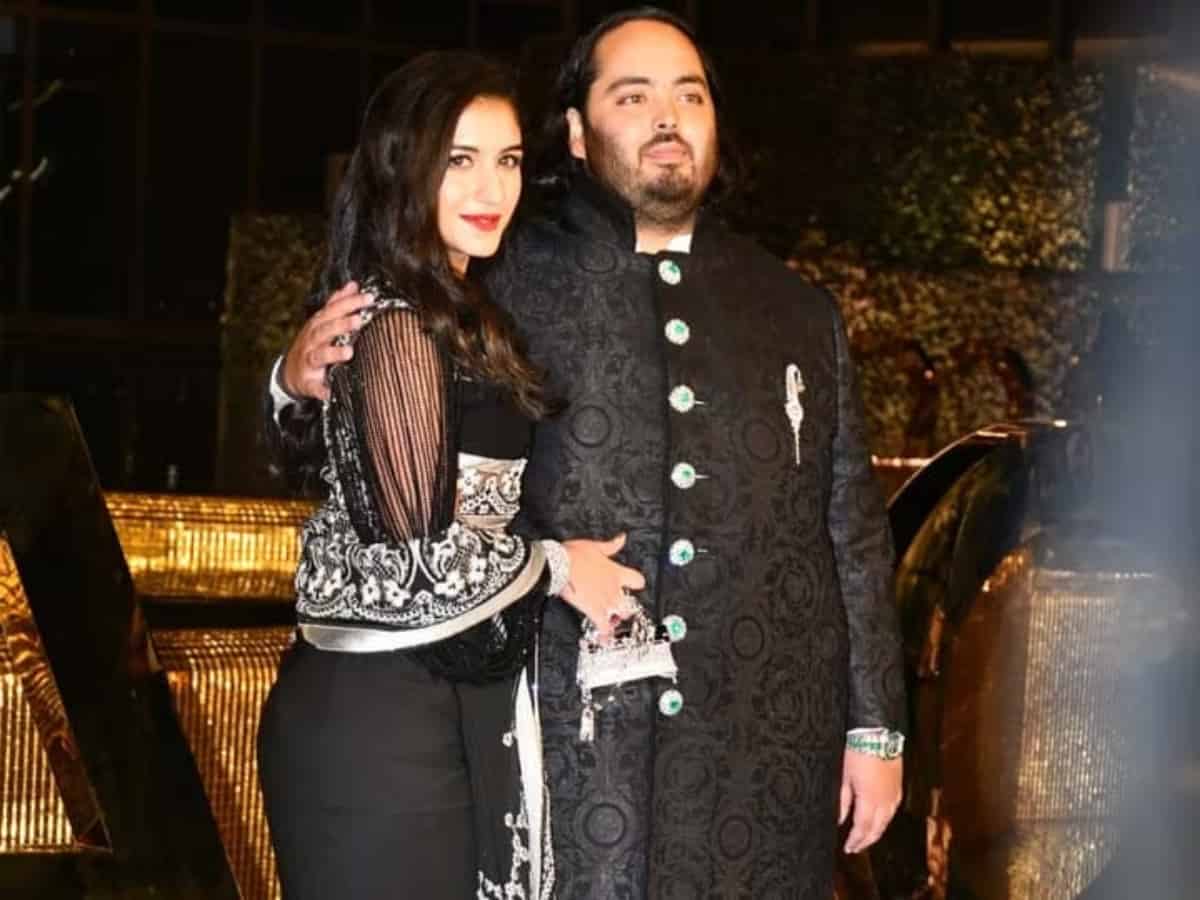 Ambani bahu Radhika Merchant's Rs 52L handbag grabs attention