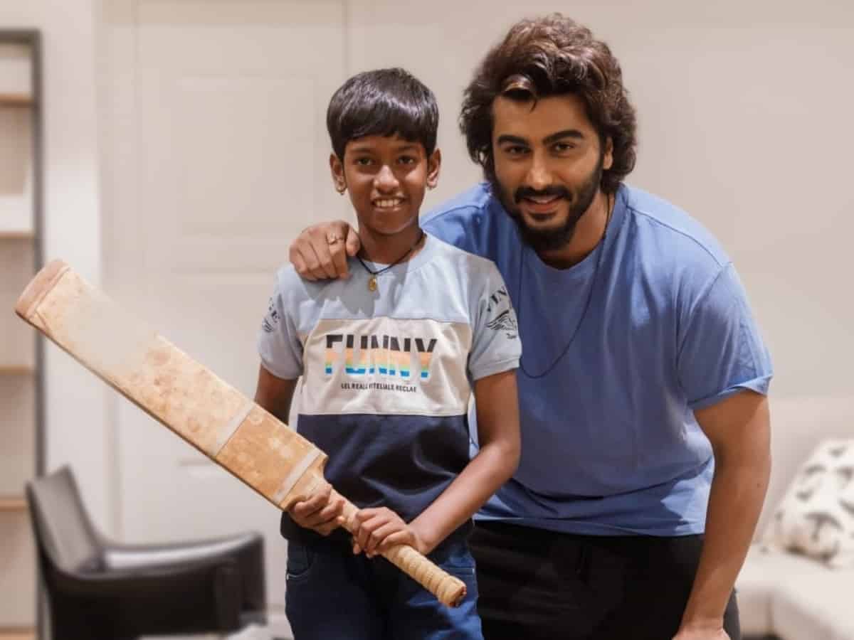 Arjun Kapoor to sponsor a promising girl cricketer's dream of playing for India