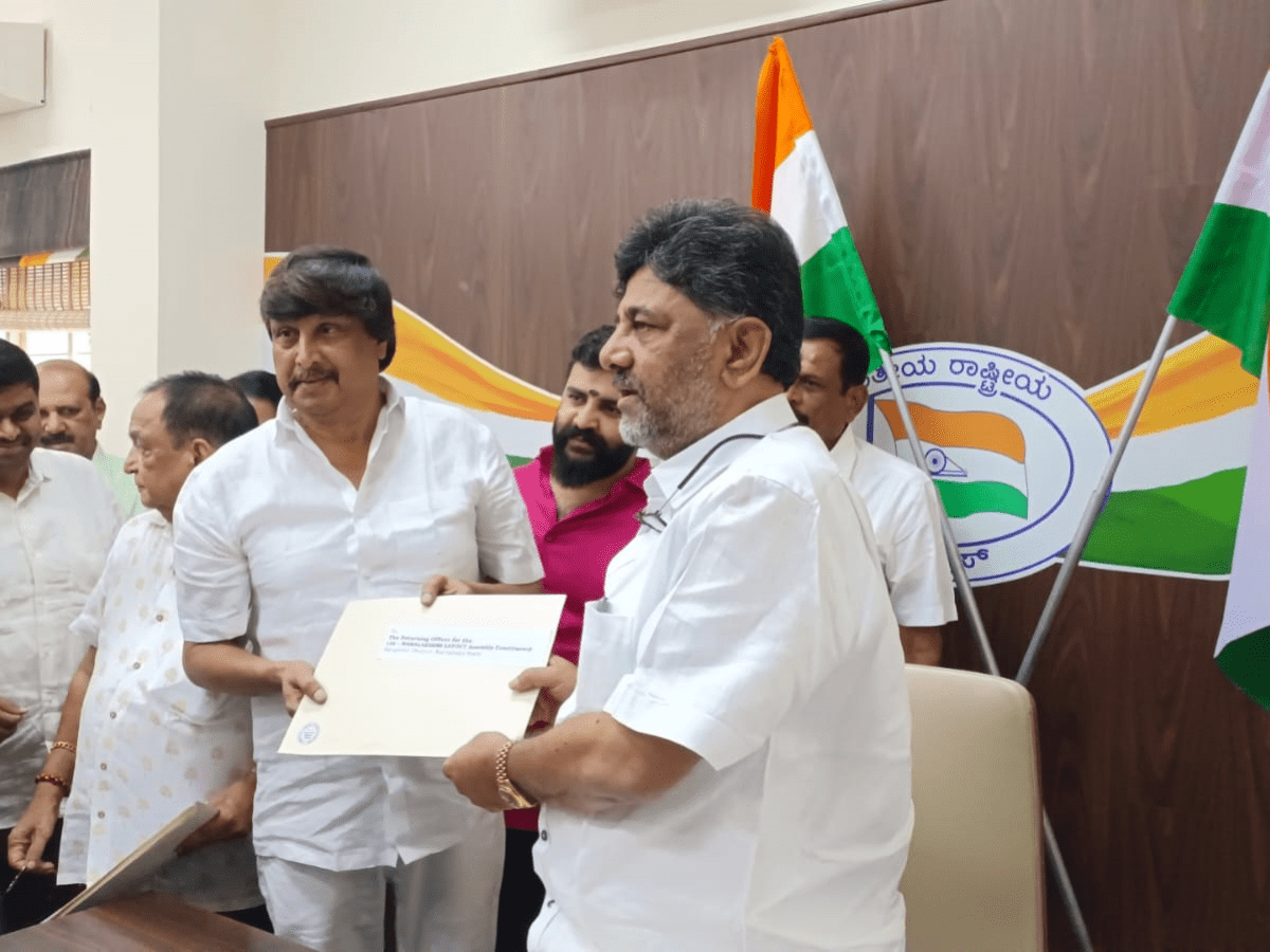 DK Shivakumar distributes 'B' form to Congress candidates for Karnataka polls