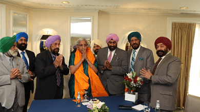 Delegation of Sikhs of America group calls on Nirmala Sitharaman