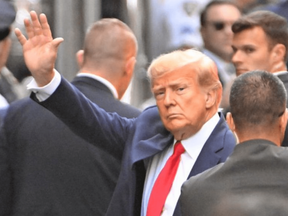 US judge dismisses 'classified documents' case against Trump