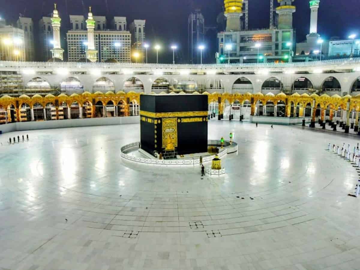 Makkah’s Grand Mosque floor is always cool, ever wondered why? Know here