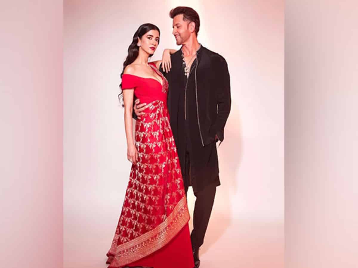 Hrithik Roshan shares pictures with