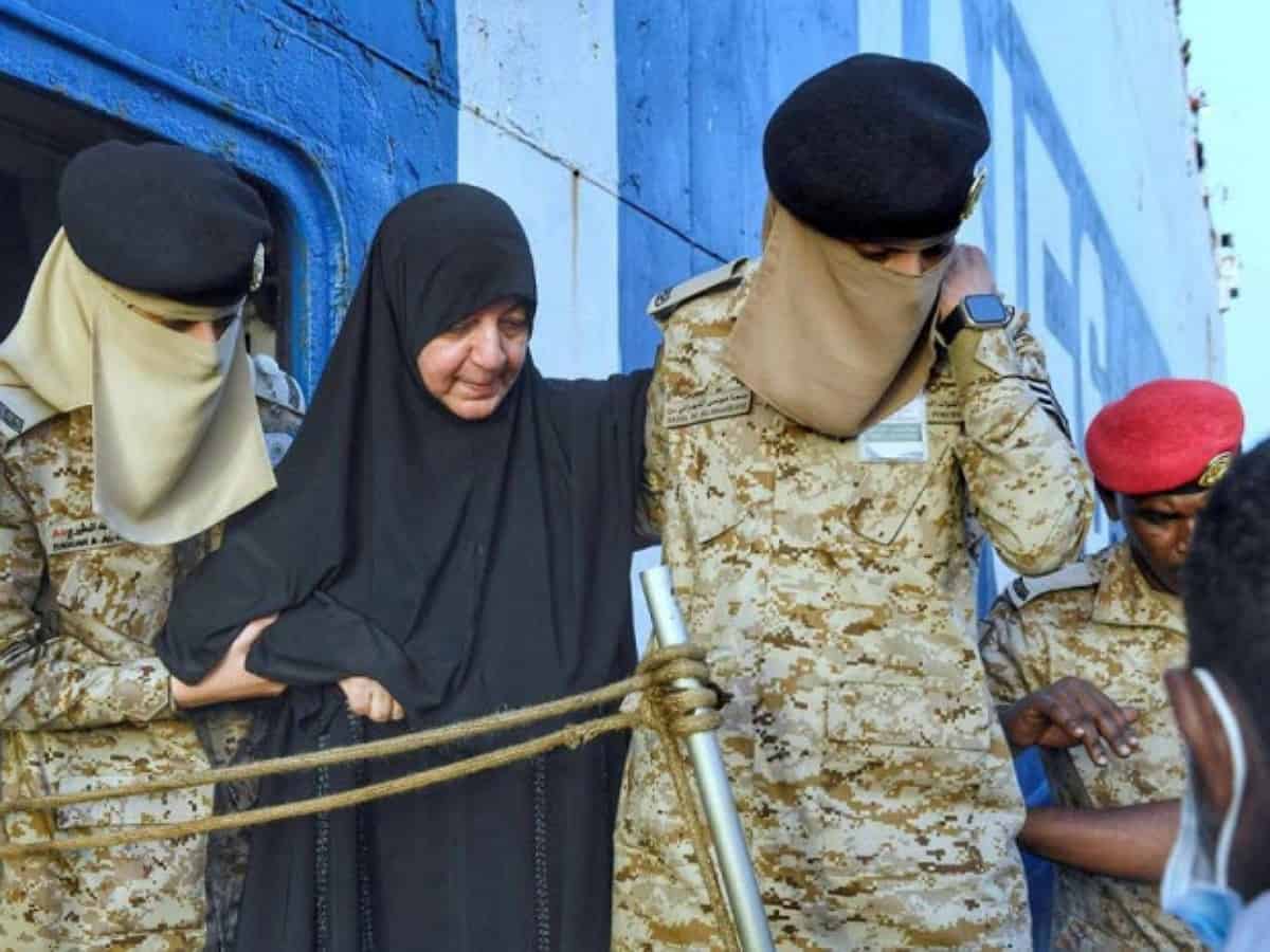 Iran evacuates 65 nationals from Sudan with Saudi Arabia's help