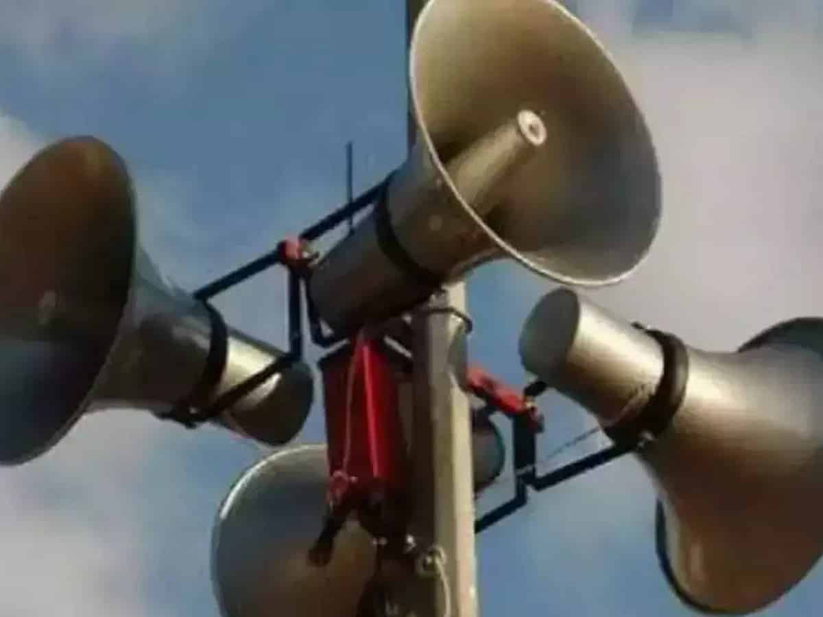 Oman restricts use of external loudspeakers in mosque, violators to face OMR 1,000 fine