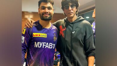 "JHOOME JO RINKUUUUU": SRK hails Rinku's 5 successive sixes against GT with 'Pathaan' twist