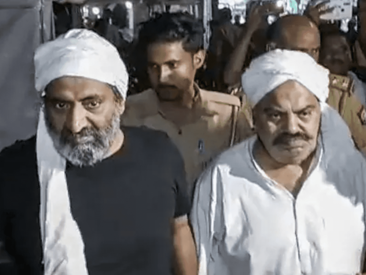 UP cops wait in vain for Atiq-Ashraf 'chaliswa'