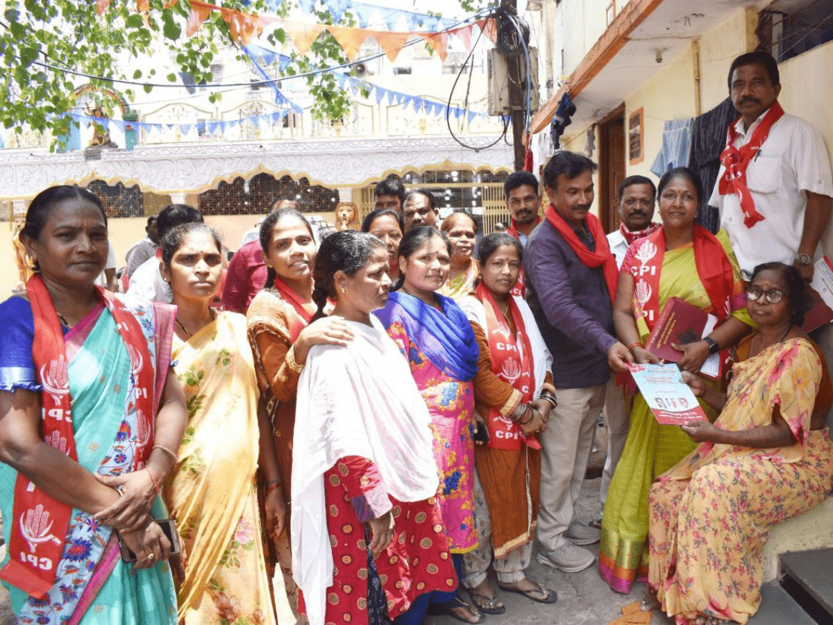 'BJP Hatao-Desh Bachao': CPI reach door-to-door in Hyderabad