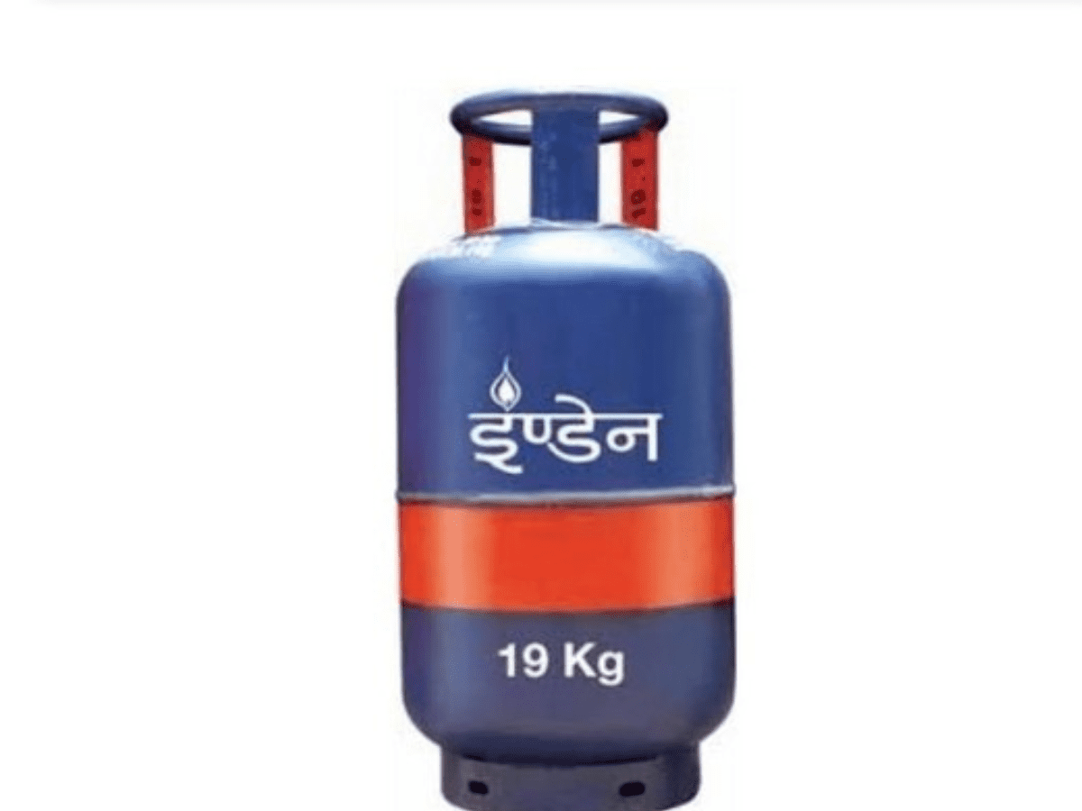 Commercial LPG cylinder prices cut by Rs 158