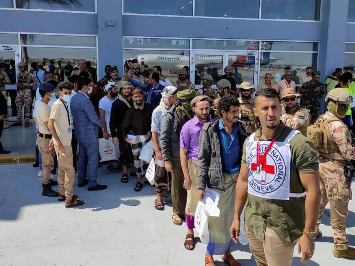 Yemen prisoner swap of nearly 900 detainees begins