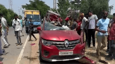 Hyderabad: Four students killed in car crash at Narsingi