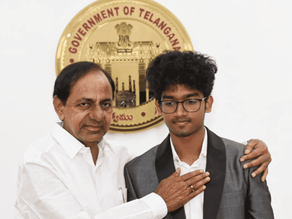 Telangana CM announces Rs 2.5 crore for Chess Grandmaster Praneeth