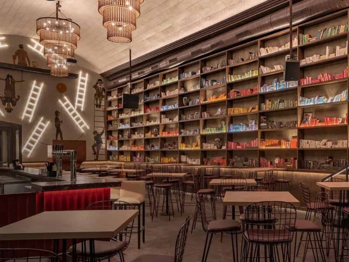 7 Best cafes for books lovers in Hyderabad